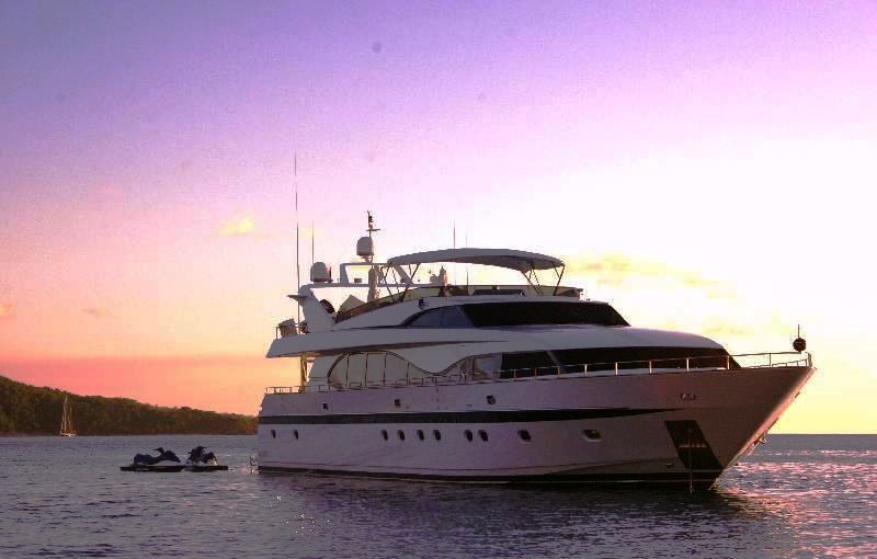 Yacht MIRACLE - Main..jpg