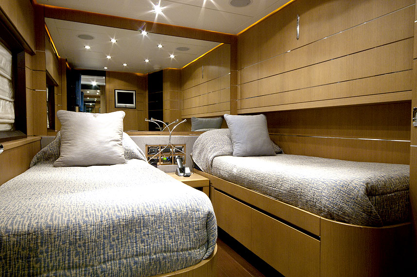 Yacht MISTRAL 55 -  Twin Cabin.jpg