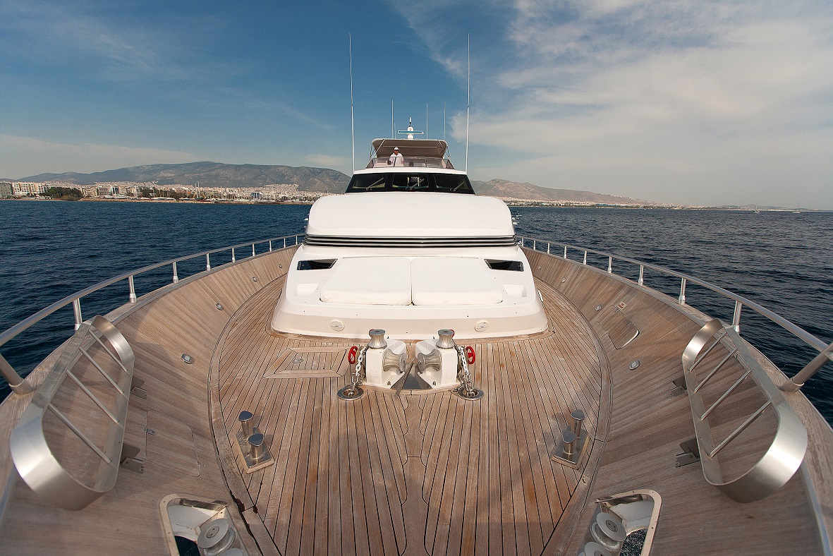 Yacht MY WAY - Bow.jpg