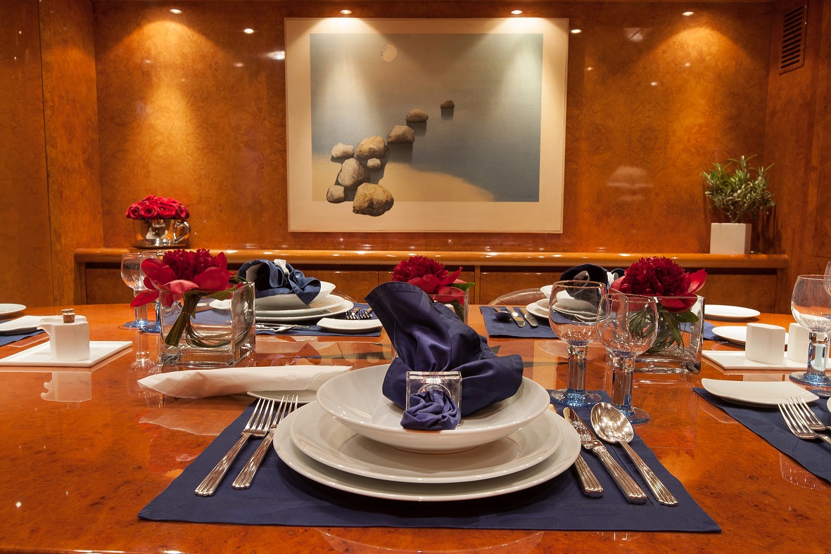 Yacht MY WAY - Formal Dining.jpg