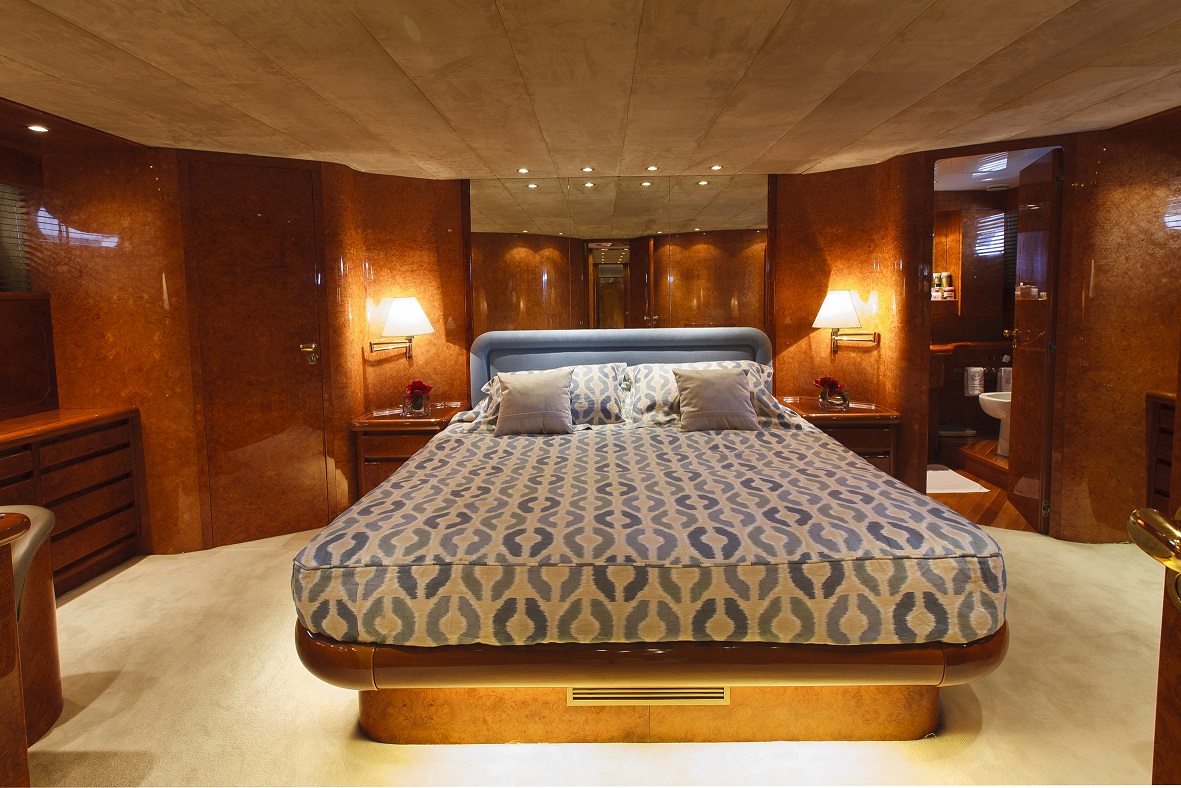 Yacht MY WAY - Master Cabin.jpg