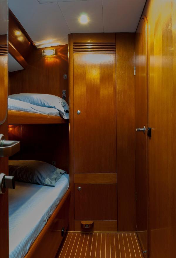 Yacht OLIVIA LEE -  Twin Cabin 2.jpg