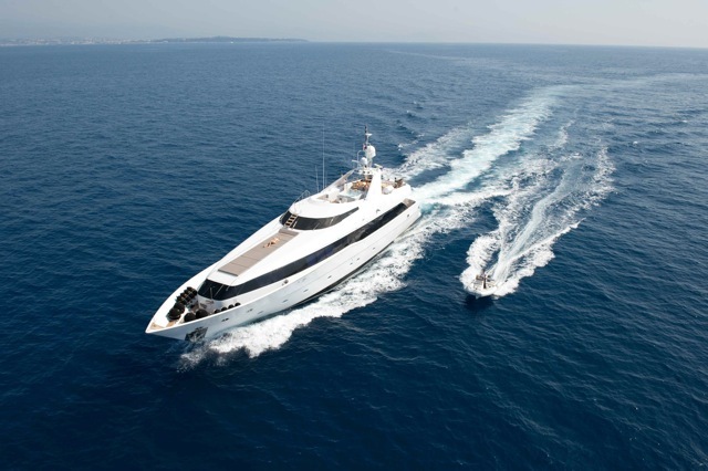 Yacht PALM B -  Cruising with Tender.jpg