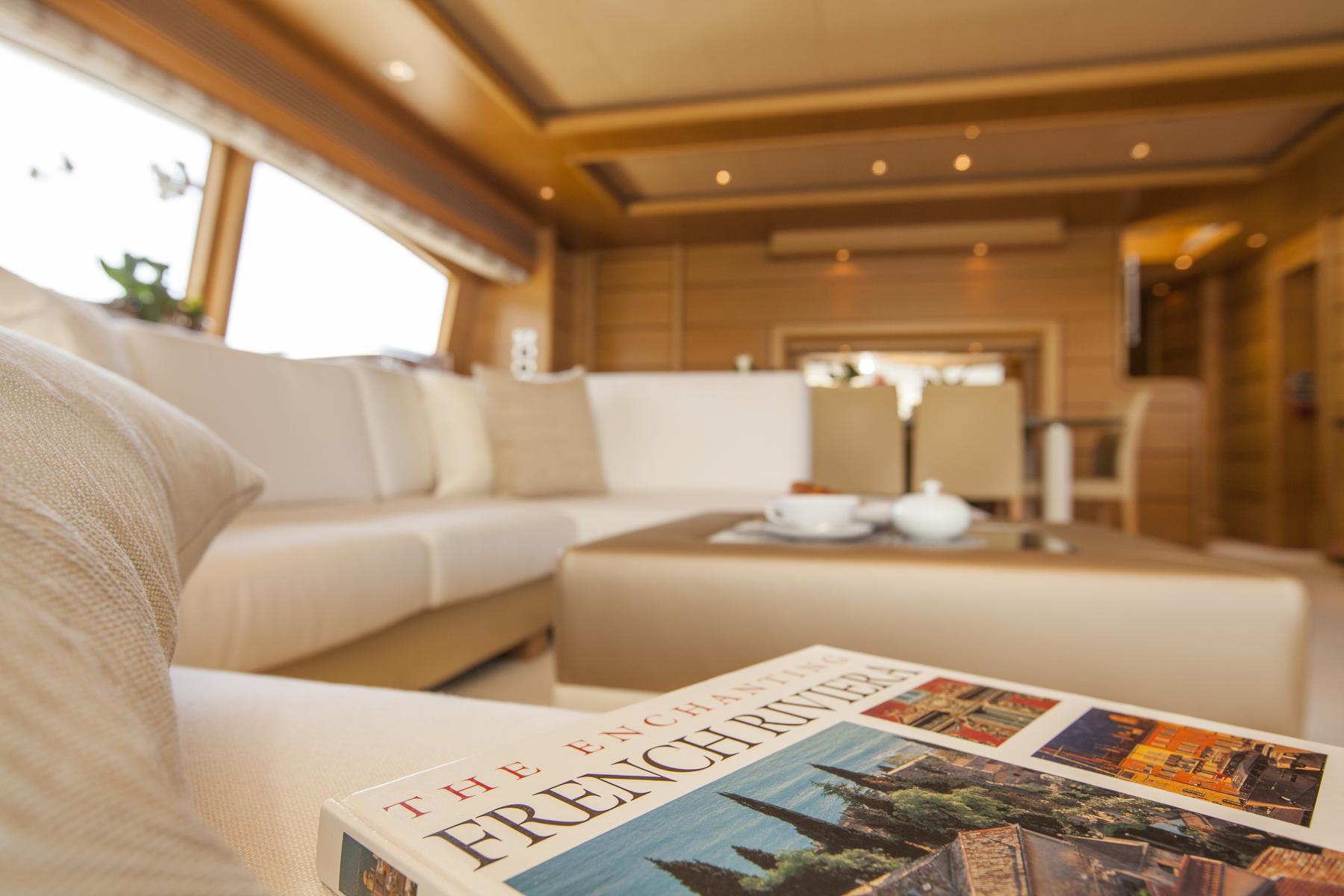 Yacht PERPETUAL -  Salon seating.jpg