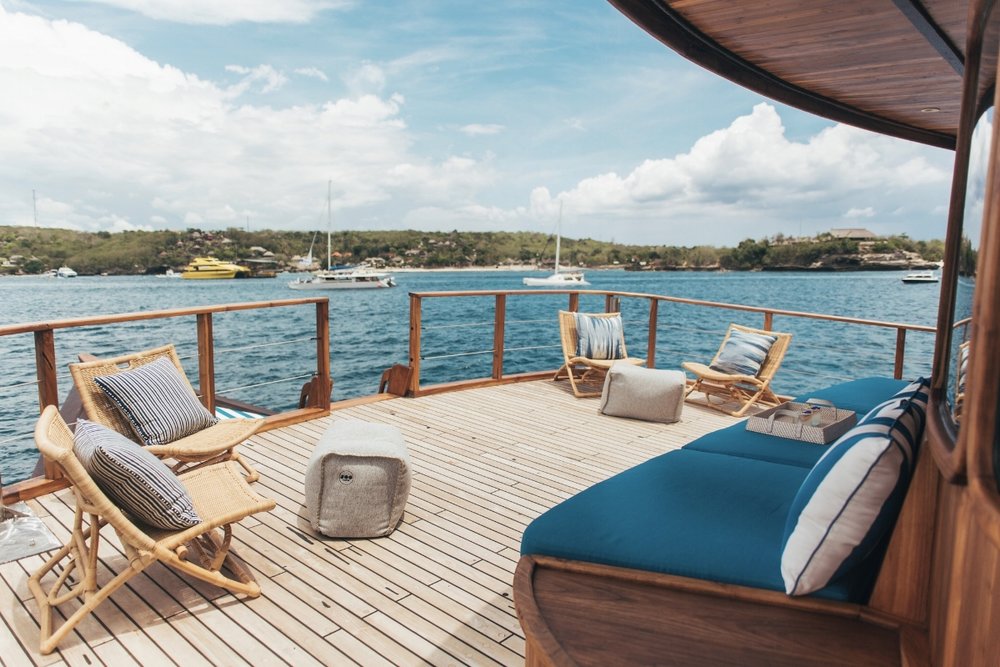 Yacht RASCAL - 003.jpg