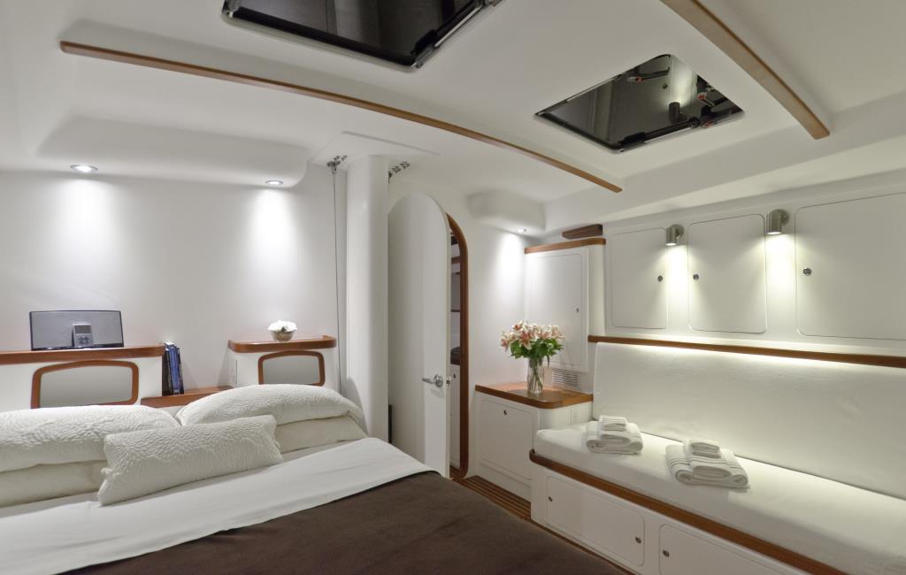 Yacht SAFARA -  Master Cabin.jpg