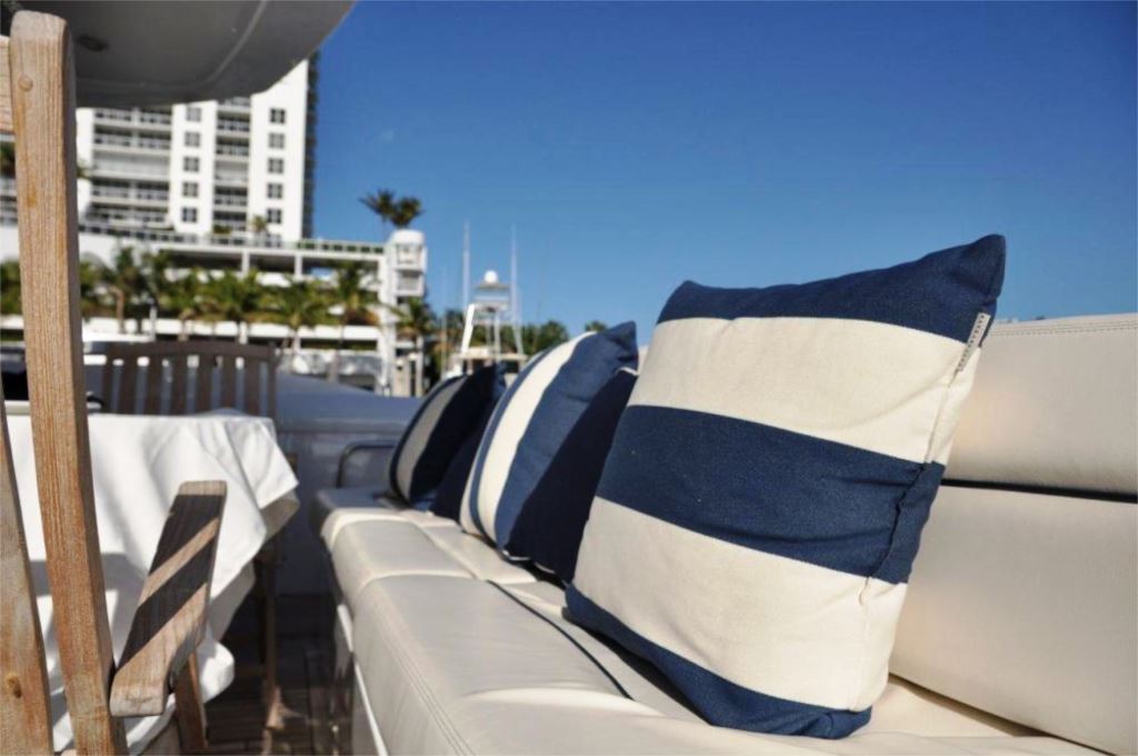 Yacht SAYANORA -  Aft Deck.jpg