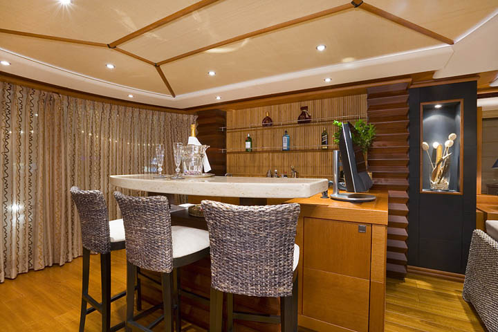 Yacht SIROCCO -  Bar.jpg