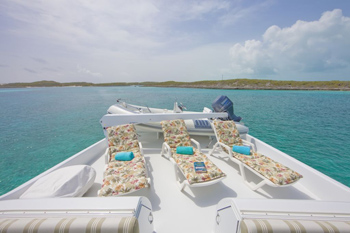 Yacht TEMPTATION - Flybridge Sunbeds.jpg