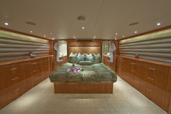 Yacht TEMPTATION - Master Cabin.jpg