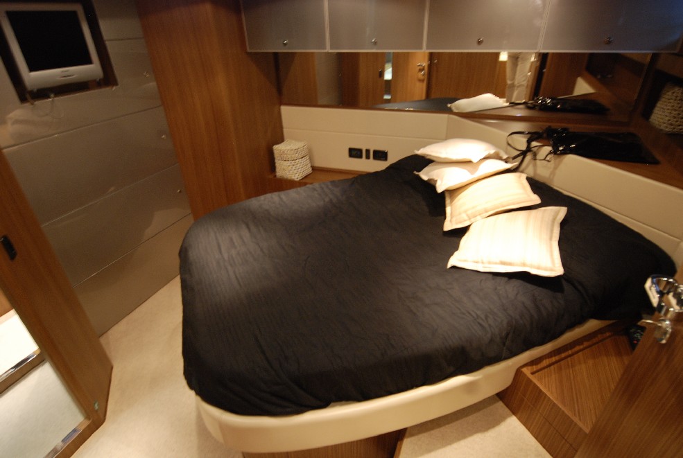 Yacht TEONE - Master Cabin.jpg