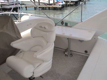 Yacht TOP SECRET -   Captains Chair.jpg