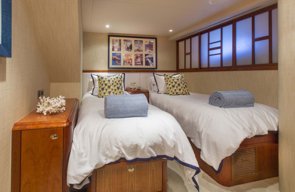 Yacht TRISARA -  Twin Cabin.jpg