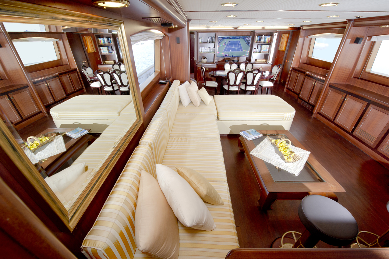 Yacht WOLF TWO -  Main Salon and Dining.jpg