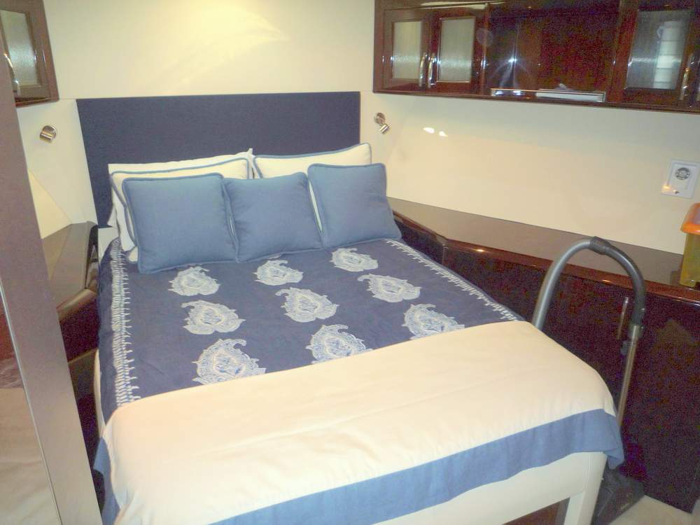 Yacht ZION -  Master Cabin.jpg