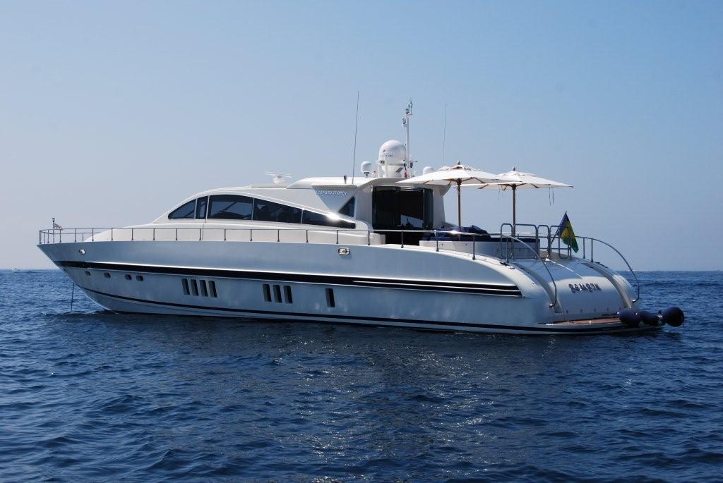 Yacht-6597-6.jpg