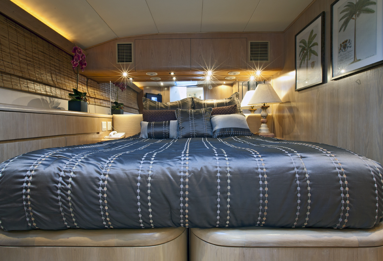 Yacht-6880-14.jpg