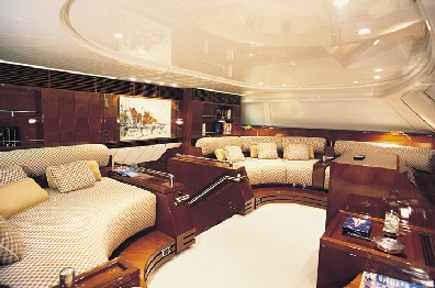 Yacht-7000-13.jpg