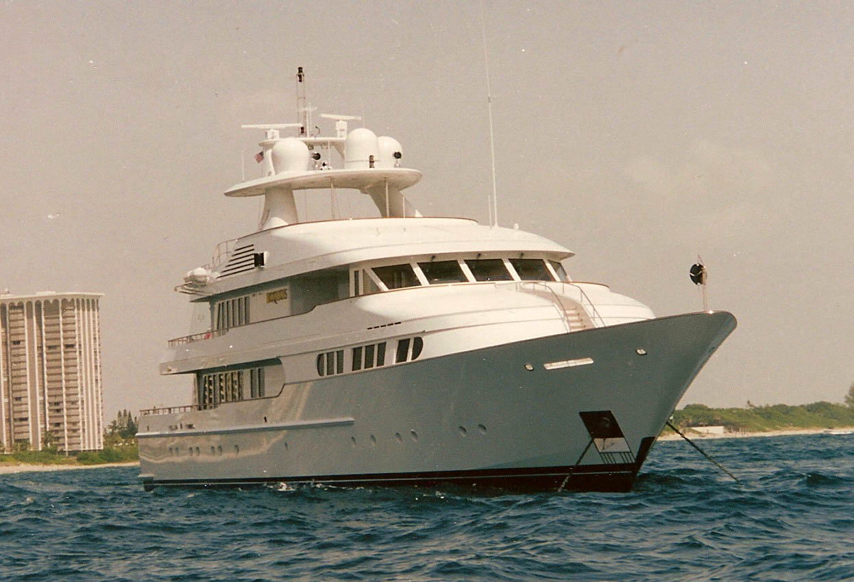 Yacht-7059-1.jpg