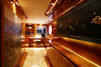 Zaliv II -  Corridor.jpg