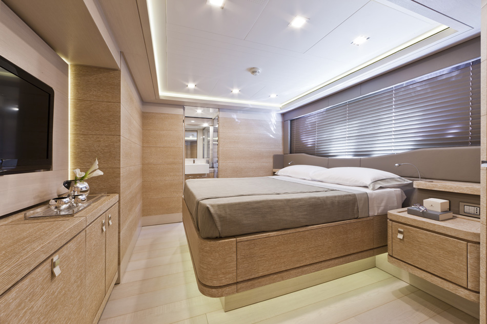 Ziacanaia Motor Yacht  - VIP Cabin.jpg