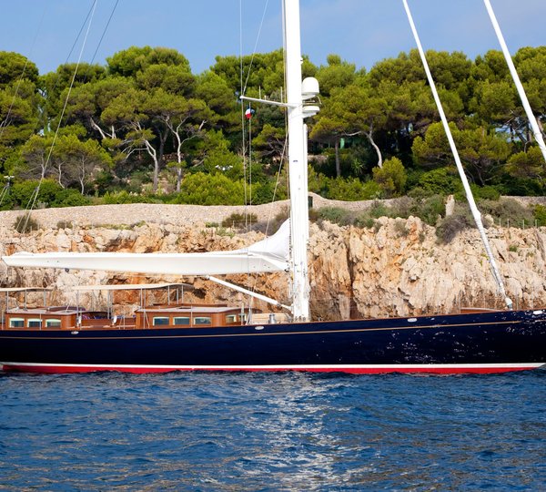 Video showing Truly Classic 90 sailing yacht ATALANTE by Claasen Shipyards
