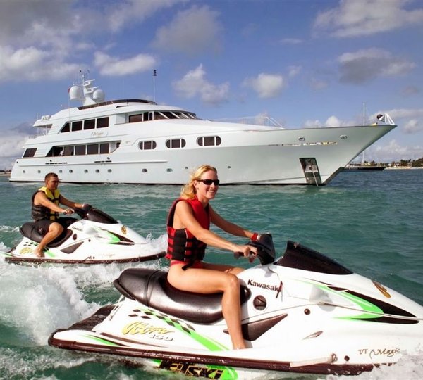 Luxury Yacht CLAIRE Special Reduced Rate in The Bahamas