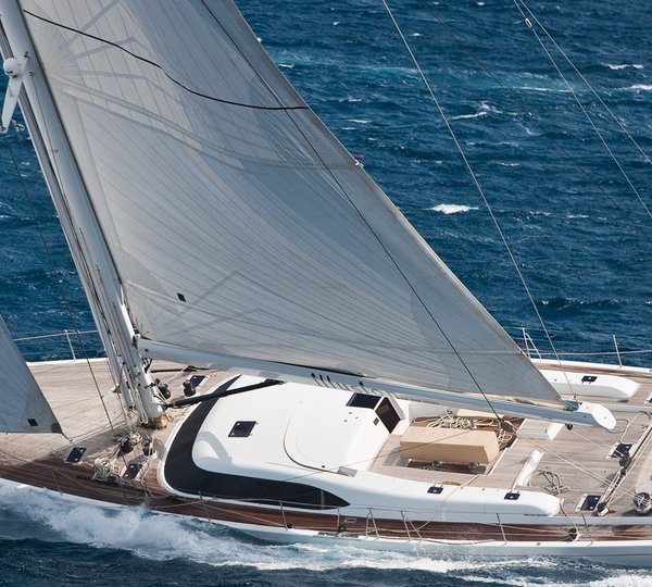 Video from launch of first Nauta Air 90’ motor yacht NOGA at Cantiere delle Marche