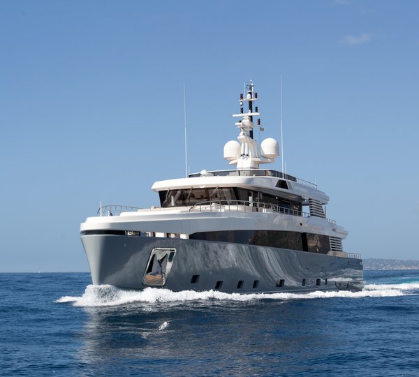 Aboard Eye-catching  39m Classic Super Yacht TARANSAY by Rossinavi