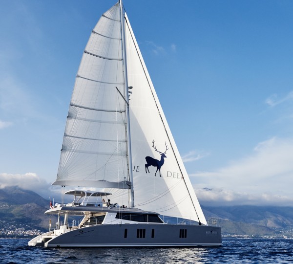 Luxury Charter Yacht DAMRAK II and 1 LIFE Yacht – Gorgeous 70 Sunreef Power Catamarans