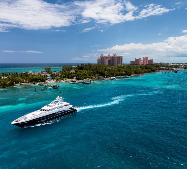 Video: FDHF motor yacht ALIVE (YN17042) by Heesen Yachts