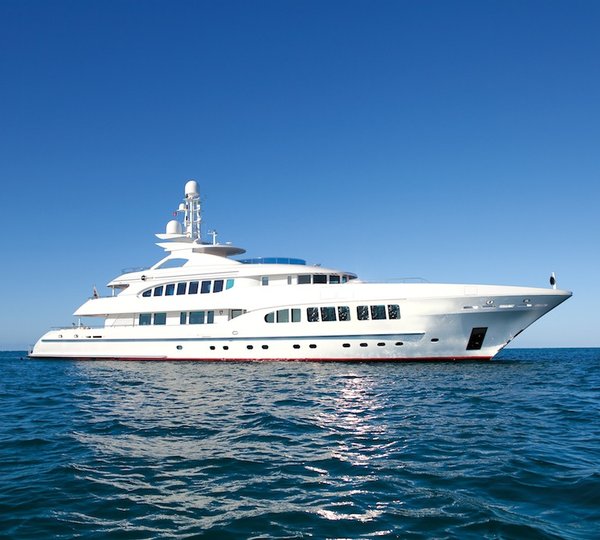 Video: Heesen Yachts at the 2015 Dubai International Boat Show