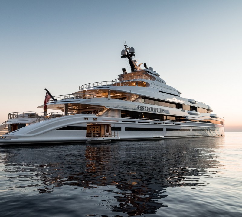107m Mega Yacht LANA