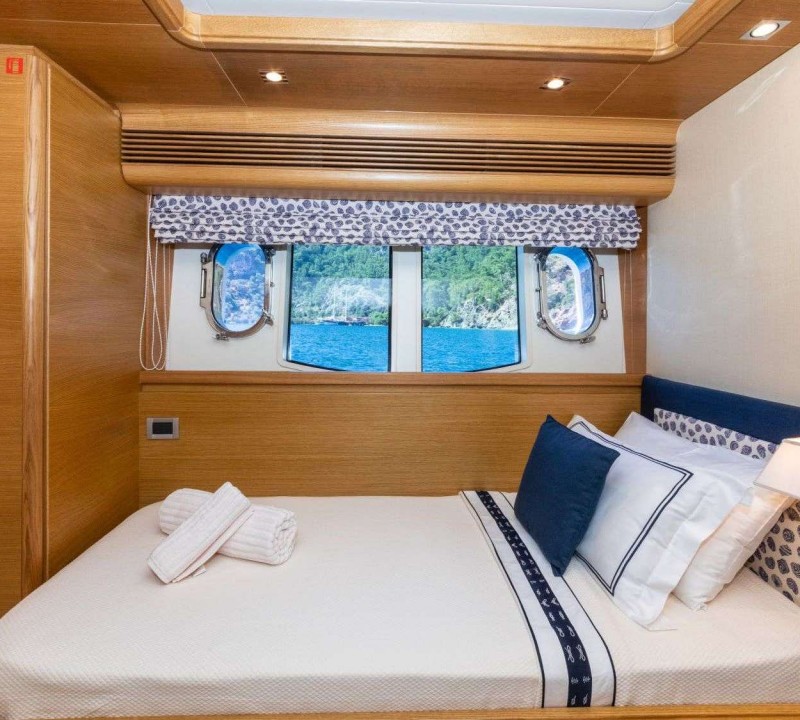 Double Cabin