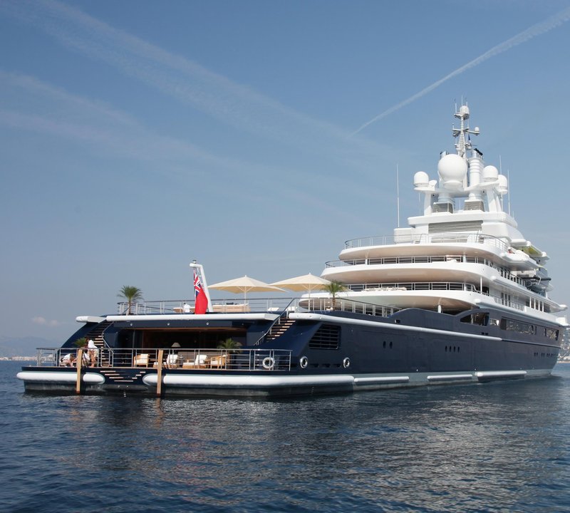 Beach Beachclub On Yacht LUNA