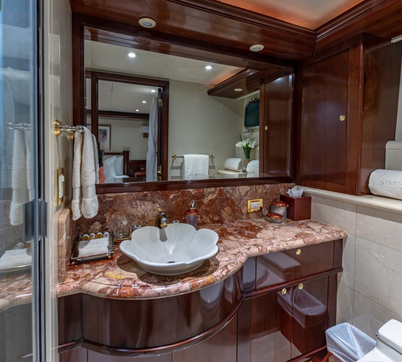 Guest ensuite