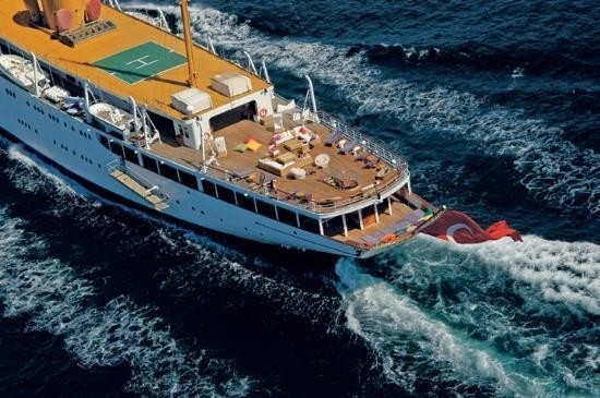 Helicopter Pad With Sun Deck: Yacht SAVARONA's Aft Captured