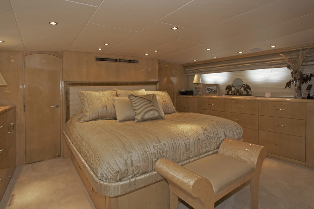 The 22m Yacht SHEER BLISS