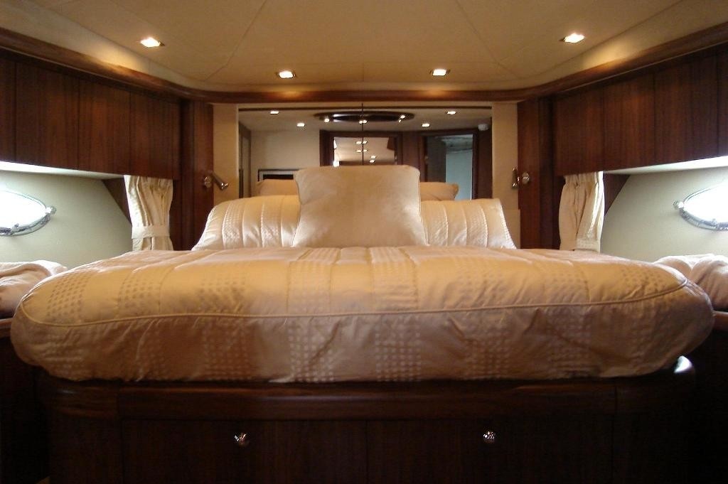 The 23m Yacht ASPIRE OF LONDON