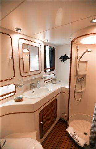 The 23m Yacht KEMMUNA