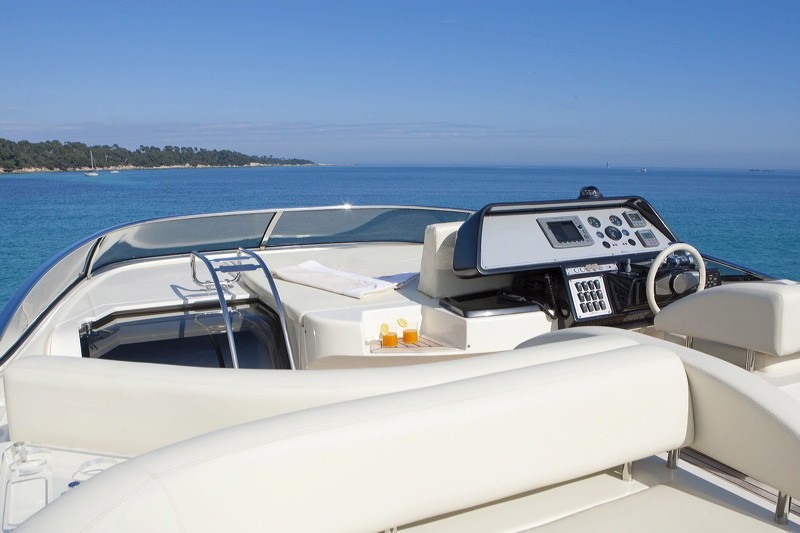 The 23m Yacht STINGRAY M