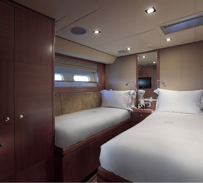 The 24m Yacht AIYANA