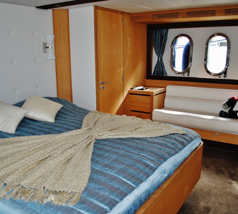 The 24m Yacht PARADISE