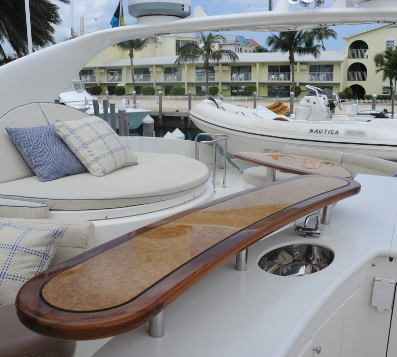The 25m Yacht CHIP