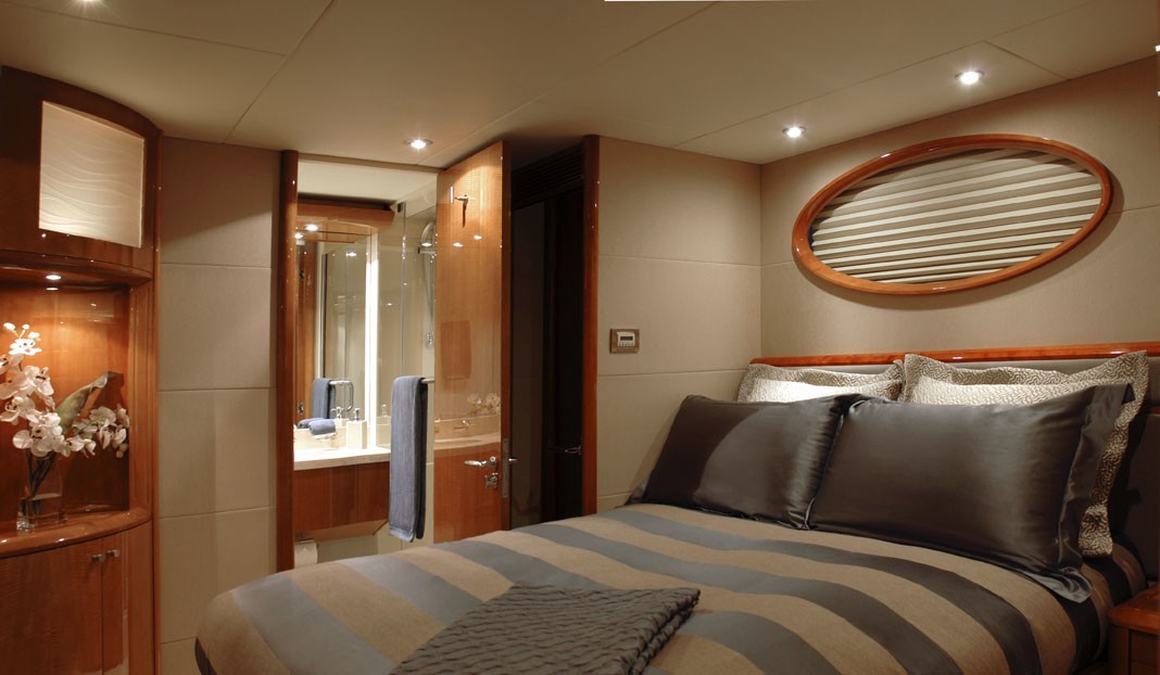 The 25m Yacht CHIP