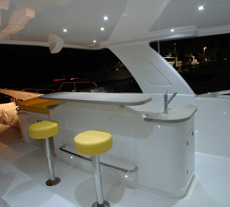 The 25m Yacht SEAS THE MOMENT