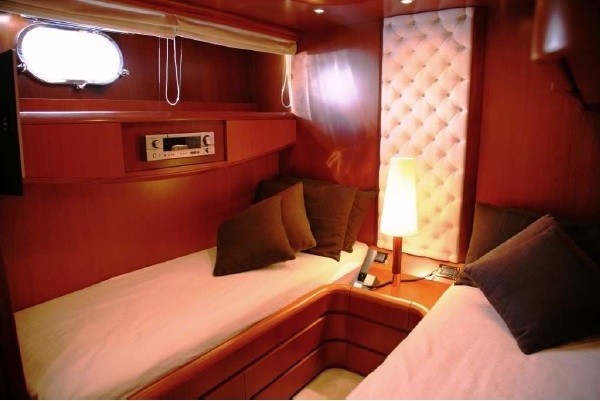 The 27m Yacht INCLINATION 1