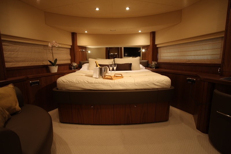 The 28m Yacht HONEY BEAR