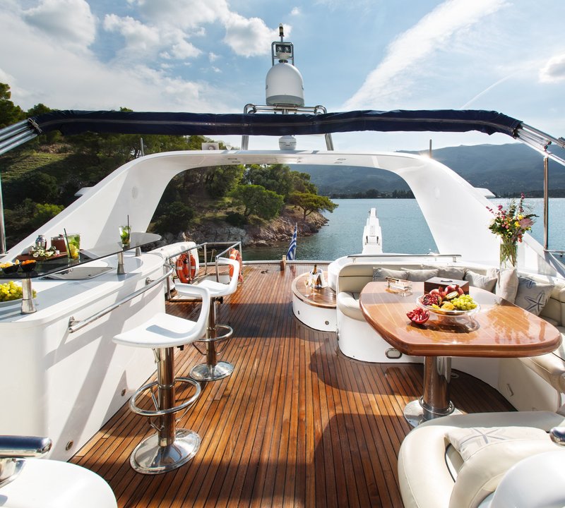 Life On Board Yacht NITTA V