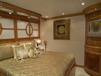 The 29m Yacht TIGERS EYE